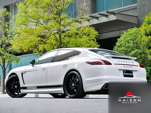 Porsche Panamera 4S PDK 4WD HYPER-FORGED22in 2012 — photo 1 sur 8
