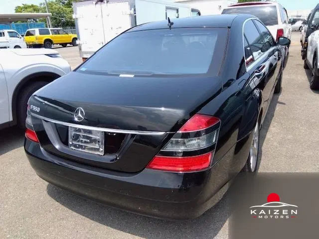 Mercedes-Benz Classe S S550 Longue 2007 — photo 1 sur 2