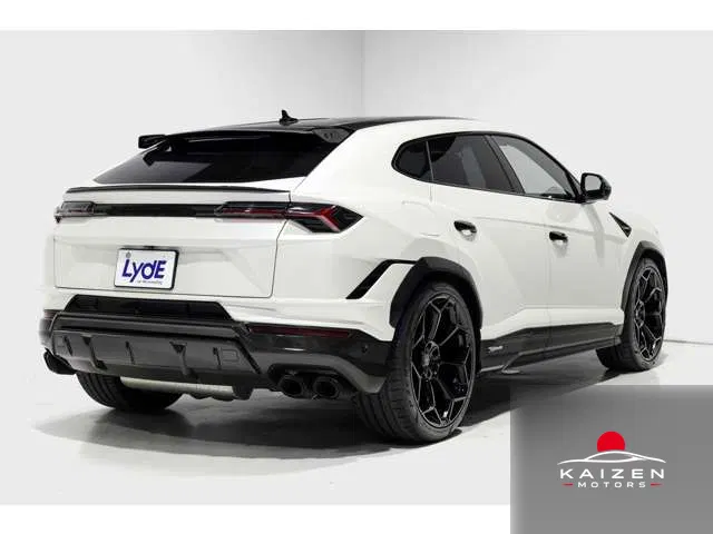 Lamborghini Urus 4WD 2024 — photo 1 sur 8