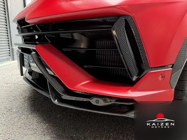 Lamborghini Urus 4WD 2025 — photo 1 sur 8