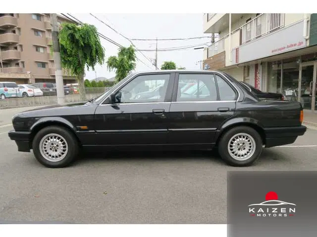 BMW 3 Series 325i 325i 1990 — photo 1 sur 8