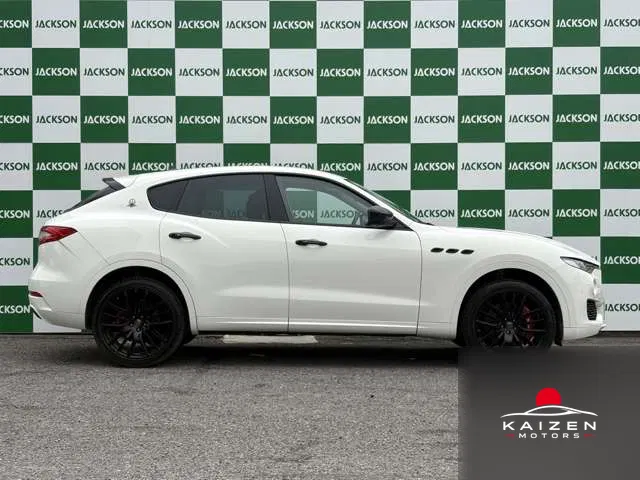 Maserati Levante S 4WD 2017 — photo 1 sur 8
