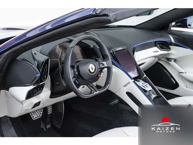 Ferrari Roma Spider F1 DCT Blu le mans Grigio 2026 — photo 1 sur 8