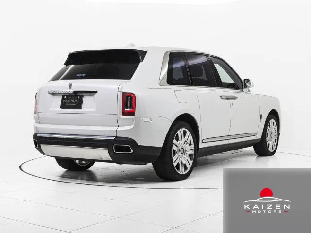 Rolls-Royce Cullinan 6.75 4WD Cullinan 2019 — photo 1 sur 8