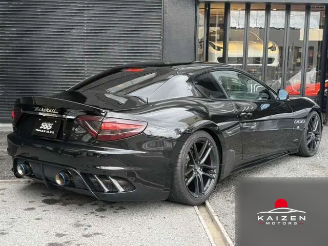 Maserati GranTurismo S 2012 — photo 1 sur 8