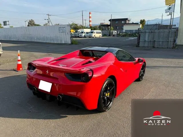 Ferrari 488 Spider F1 DCT 2017 — photo 1 sur 8