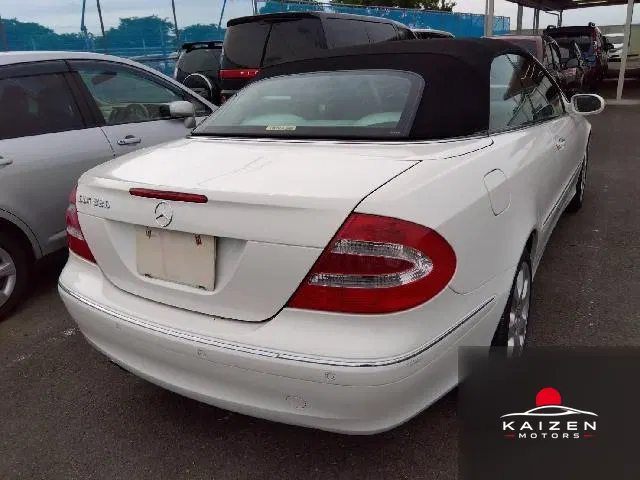 Mercedes-Benz CLK CLK320 Cabriolet 2005 — photo 1 sur 2