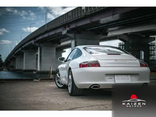 Porsche 911 Carrera 6MT 2003 — photo 1 sur 8