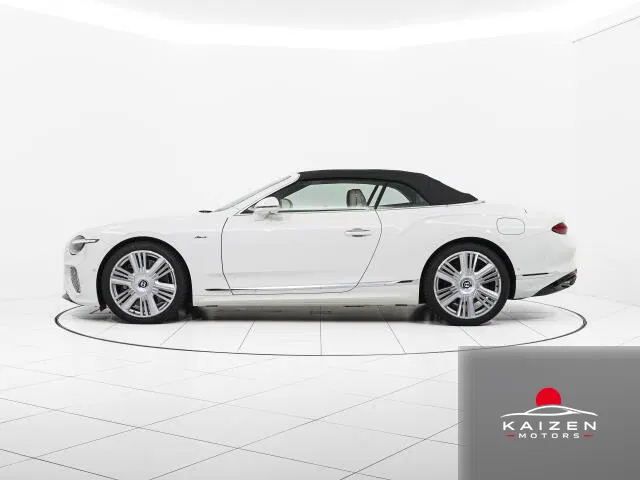 Bentley Continental GT Convertible Azure 4WD 2026 importée par Kaizen Motors