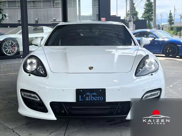 Porsche Panamera GTS PDK 4WD 2013 — photo 1 sur 8