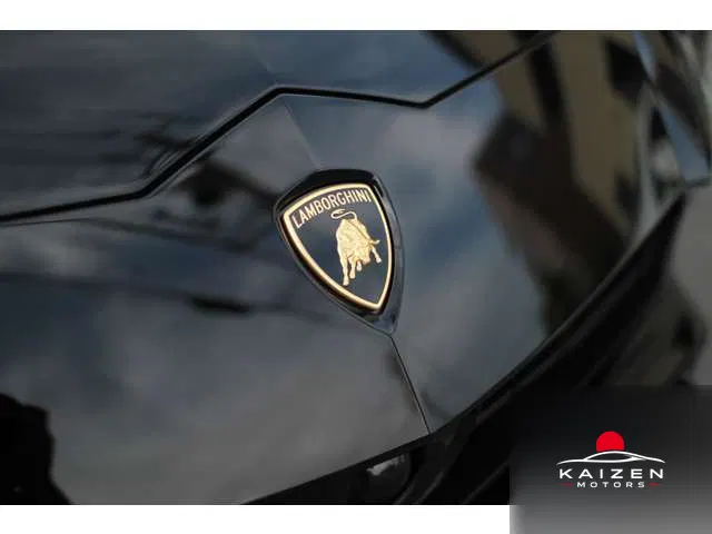 Lamborghini Urus 4.0 4WD Carbon Pack 2020 — photo 1 sur 8