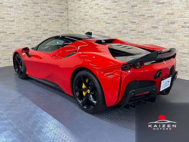 Ferrari SF90 Stradale F1 DCT E4WD SF90 Stradale F1 DCT 2021 — photo 1 sur 8