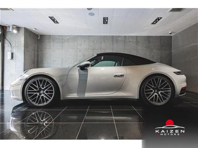 Porsche 911 Cabriolet Carrera S PDK Sport Chrono Pack 2023 — photo 1 sur 8