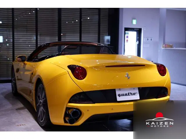 Ferrari California 30 F1 DCT 2013 — photo 1 sur 8