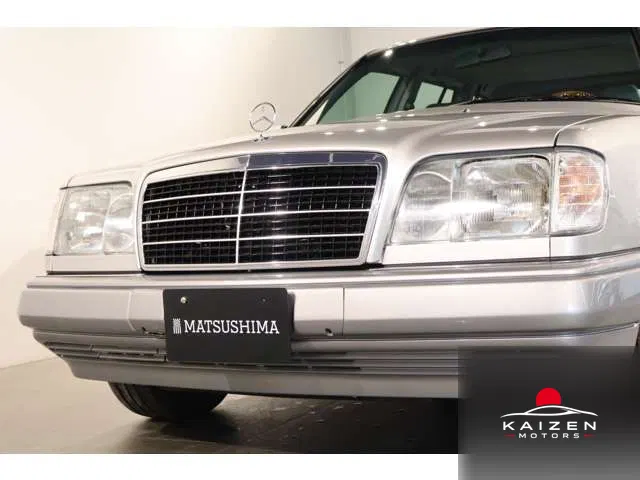 Mercedes-Benz Classe E E320 Break 1995 — photo 1 sur 8