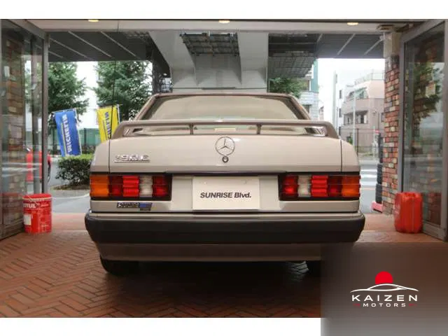 Mercedes-Benz 190 190E Sport Line Limited 190E Sport Line Limited - 1990 — photo 1 sur 8