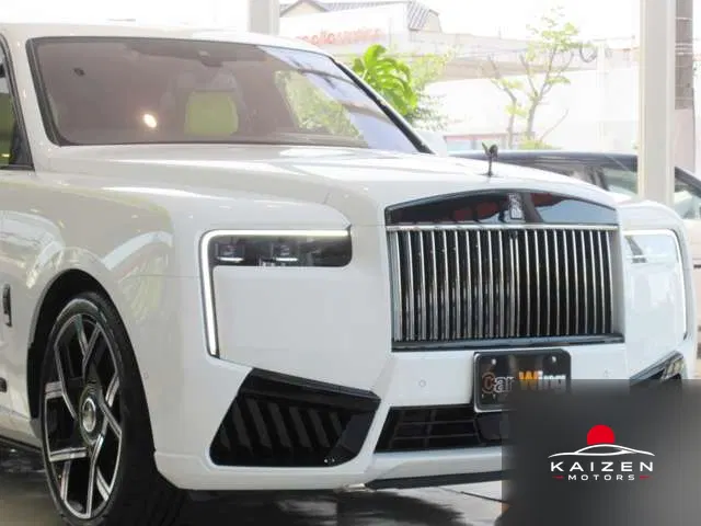 Rolls-Royce Black Badge Cullinan 6.75 4WD 2025 — photo 1 sur 8