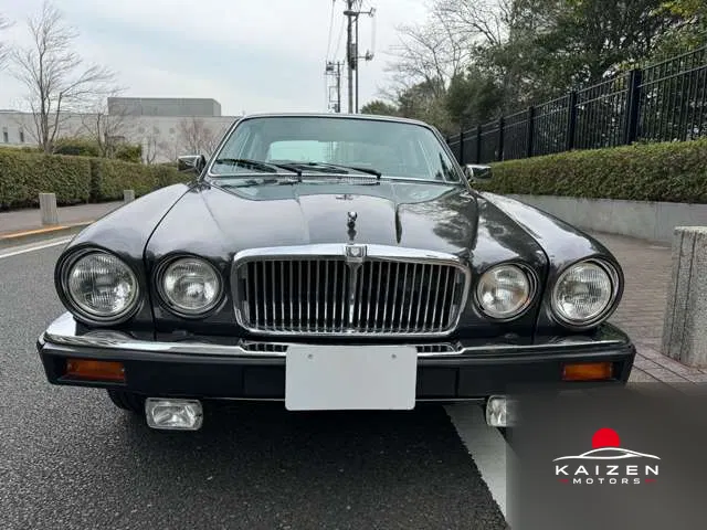 Jaguar XJ 6 4.2 1984 — photo 1 sur 8