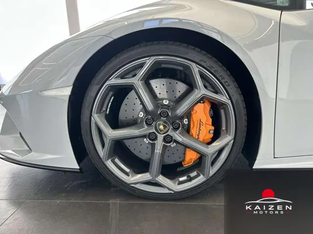 Lamborghini Huracán Spider EVO (LDF) 4WD Rims Aesir graphit 2023 — photo 1 sur 8