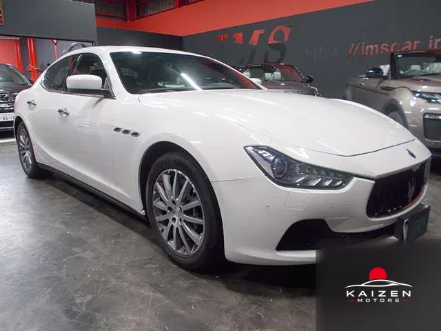 Maserati Ghibli S 2013 — photo 1 sur 8