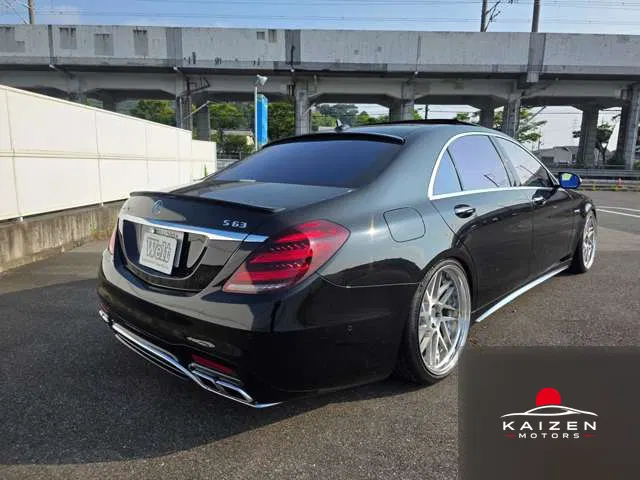 Mercedes-AMG Classe S S63 Plus Longue 4WD Dynamic Pack 2019 — photo 1 sur 8