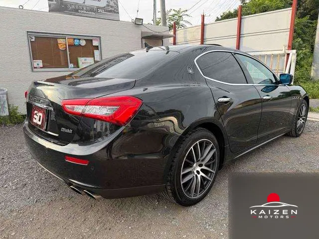 Maserati Ghibli S 2014 — photo 1 sur 8
