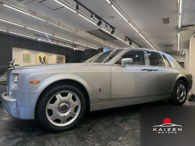 Rolls-Royce Phantom 6.75 2003 — photo 1 sur 8