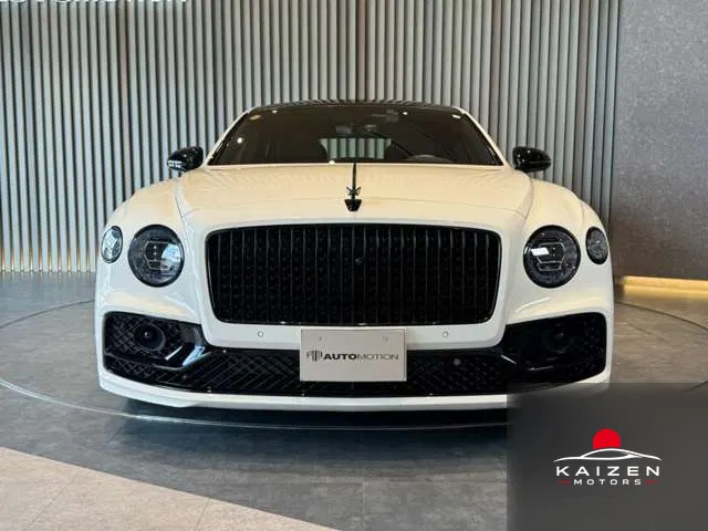 Bentley Flying Spur Hybride S 4WD 2023 — photo 1 sur 8