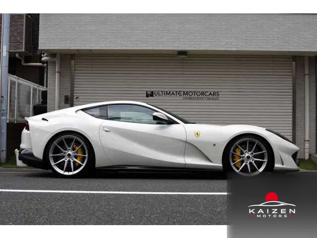 Ferrari 812 Superfast F1 DCT 2019 — photo 1 sur 8