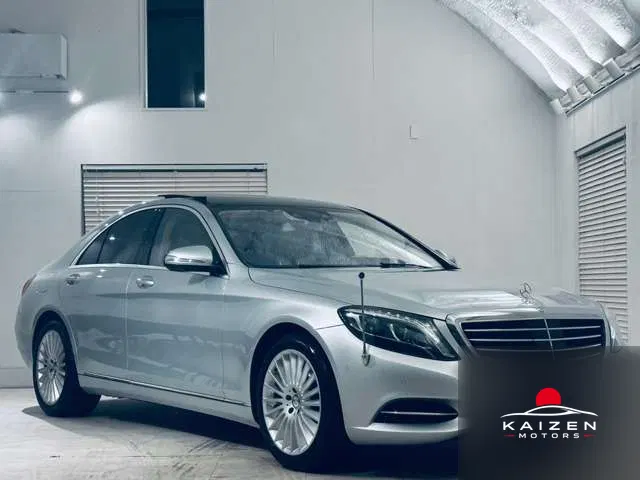 Mercedes-Benz Classe S S400 Hybride Exclusive Exclusive 2015 — photo 1 sur 8