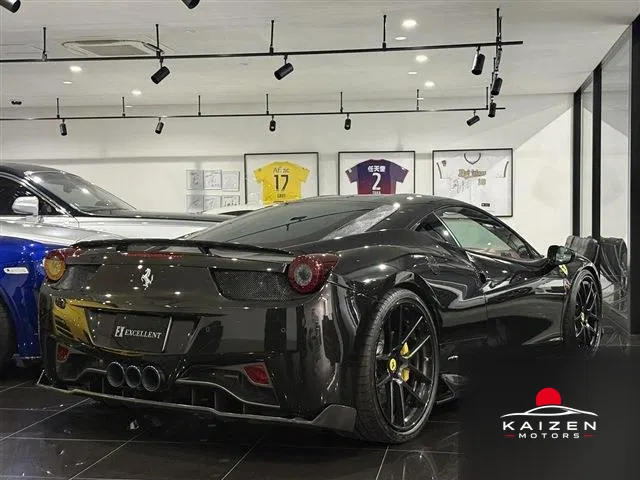 Ferrari 458 Italia F1 DCT 2010 — photo 1 sur 8