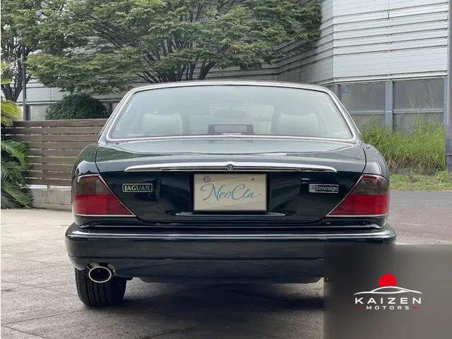 Jaguar XJ 1996 — photo 1 sur 8