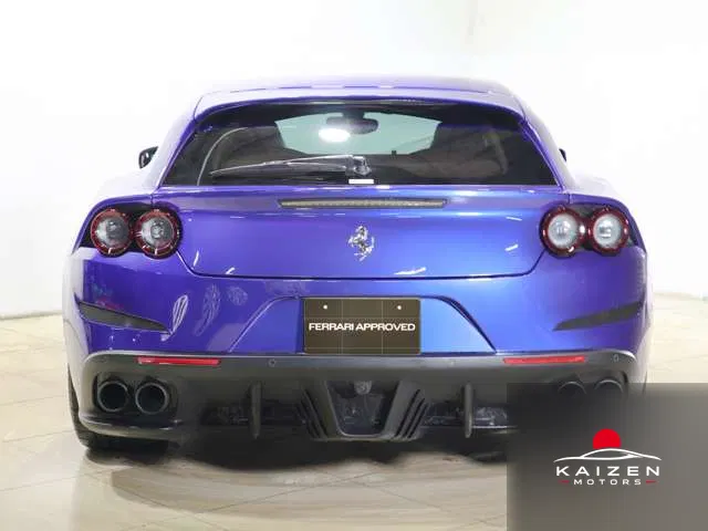 Ferrari GTC4 Lusso T 2019 — photo 1 sur 8