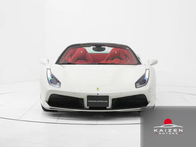 Ferrari 488 Spider F1 DCT 2018 — photo 1 sur 8