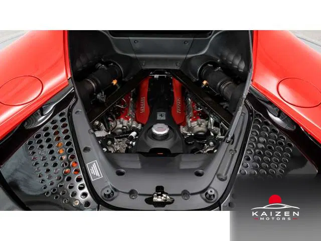 Ferrari SF90 Stradale F1 DCT E4WD 2021 — photo 1 sur 8