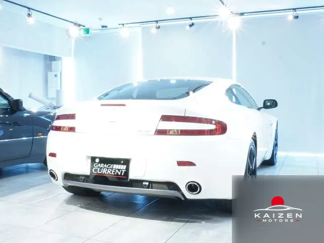 Aston Martin V8 2008 — photo 1 sur 8