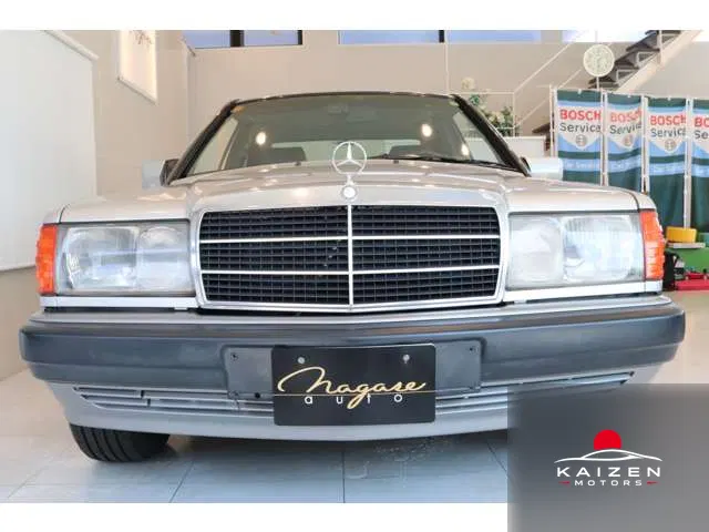 Mercedes-Benz 190 190E - 1992 — photo 1 sur 8