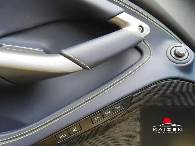 Ferrari F8 Spider F1 DCT 2021 — photo 1 sur 8