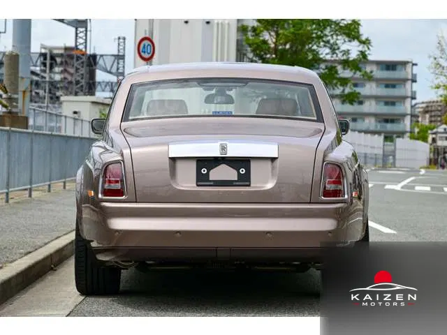 Rolls-Royce Phantom 6.75 2005 — photo 1 sur 8