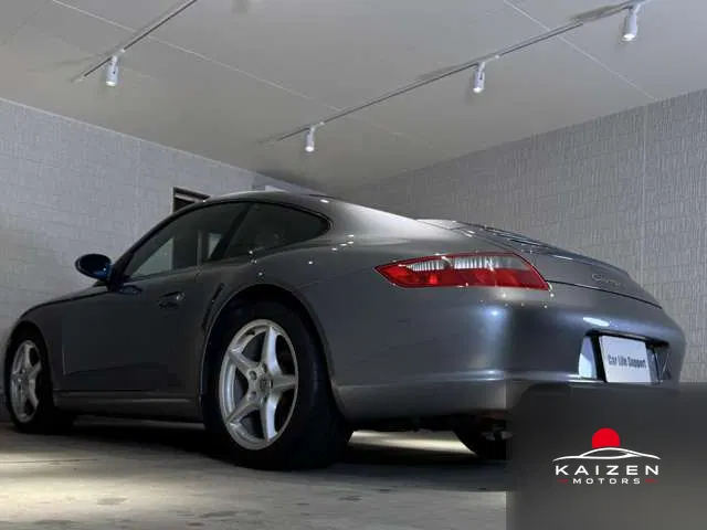 Porsche 911 Carrera 2004 — photo 1 sur 8