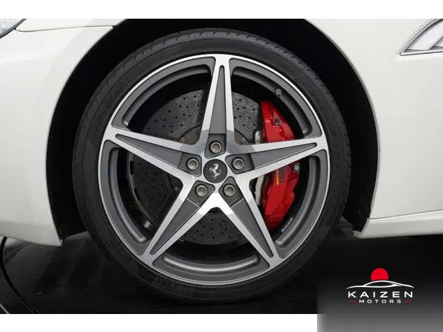 Ferrari California 30 F1 DCT 2013 — photo 1 sur 8