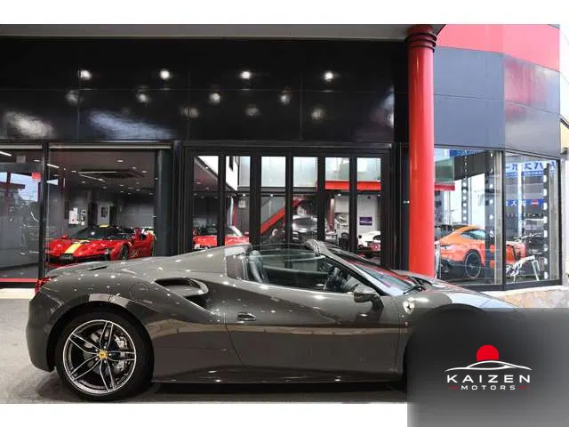 Ferrari 488 Spider F1 DCT 2017 — photo 1 sur 8