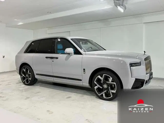Rolls-Royce Cullinan 6.75 4WD 2025 — photo 1 sur 8