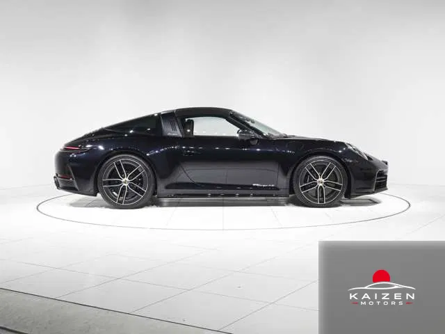Porsche 911 Targa 4S PDK 992.2 Sport Chrono Pack 2026 — photo 1 sur 8
