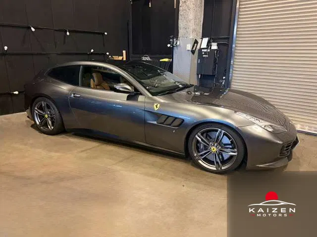 Ferrari GTC4 Lusso 6.3 4WD GRISIO SILVER STONE 2017 — photo 1 sur 8