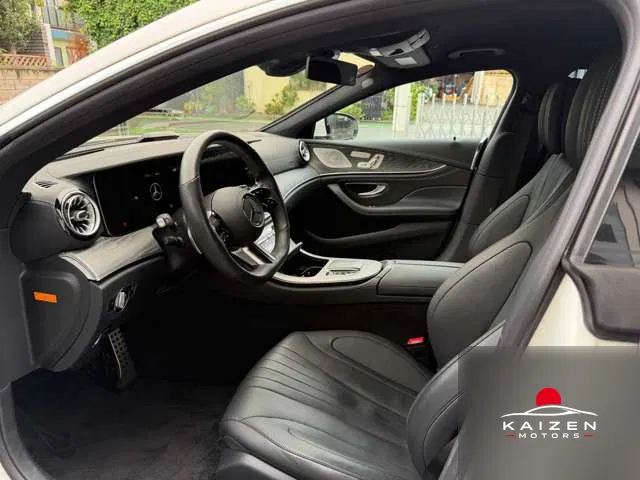 Mercedes-Benz CLS CLS450 Sport Exclusive Pack 4WD Exclusive P 2022 — photo 1 sur 8