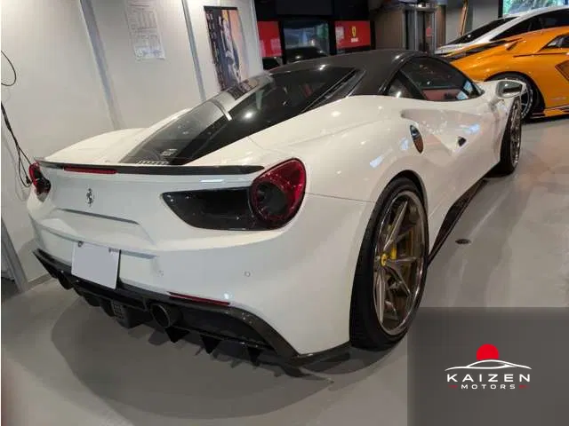 Ferrari 488GTB F1 DCT 2015 — photo 1 sur 8