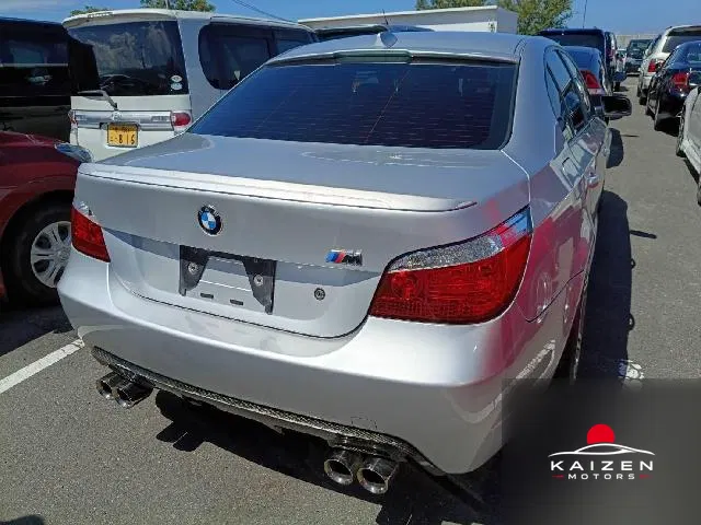 BMW 5 Series 525i M Sport Pack 2005 — photo 1 sur 2