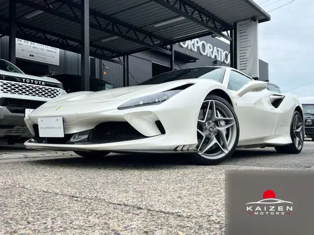 Ferrari F8 Spider F1 DCT FUJI) 2021 — photo 1 sur 8