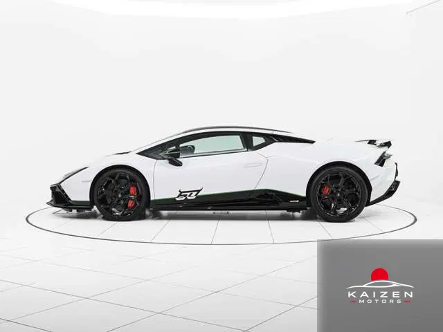 Lamborghini Huracán (LDF) 60th Anniversary edition Bianco Asopo 2023 — photo 1 sur 8